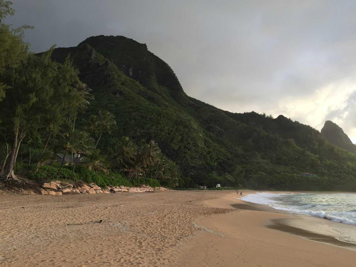 Tunnels Beach