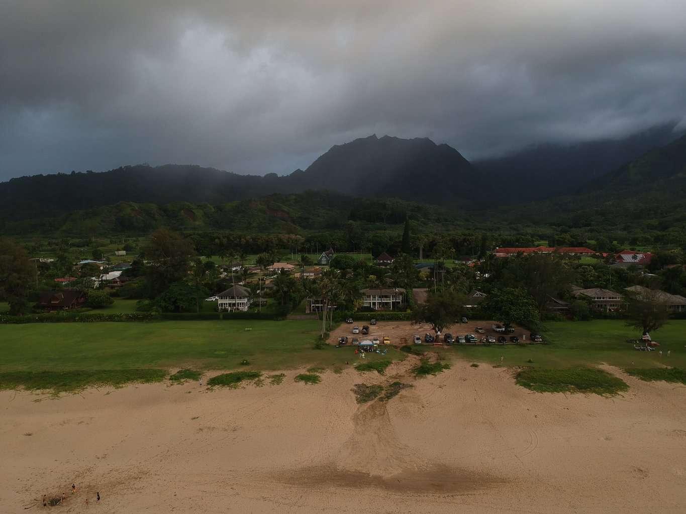 Waioli Beach