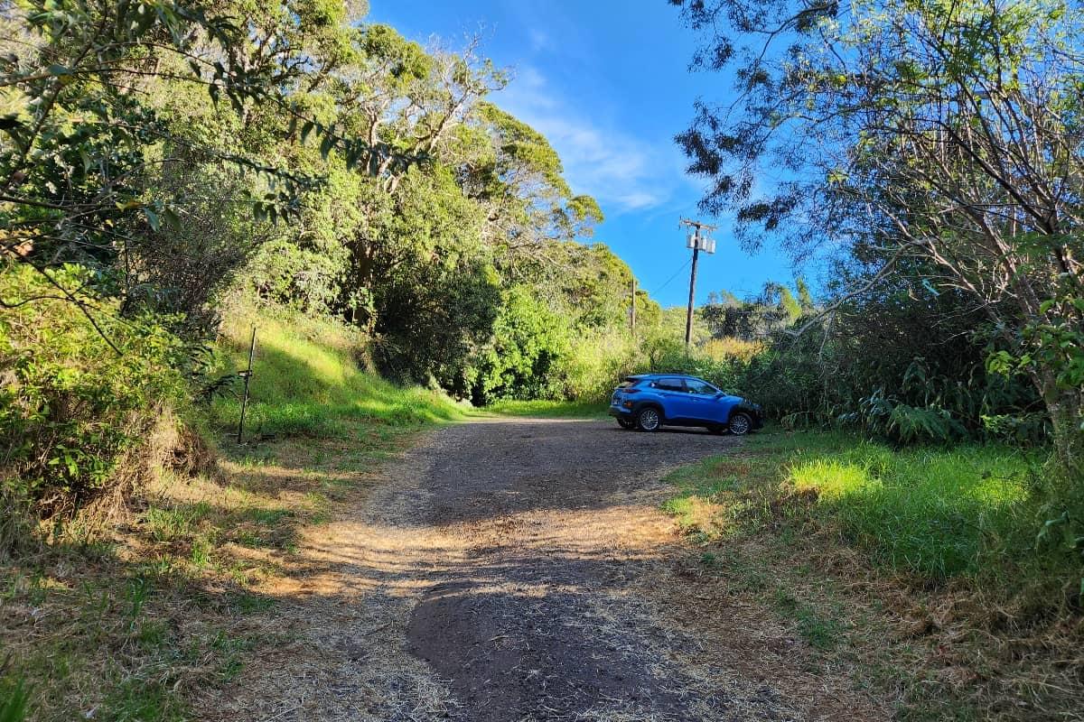 Nualolo Trail Parking Lot